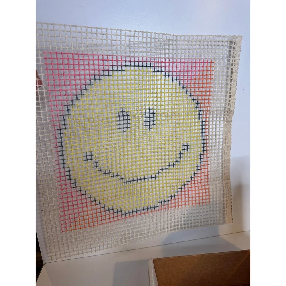 Natura Smiley Face Latch Hook‎ Kit 12x12 Complete Craft Kit Yarn Canvas Retro